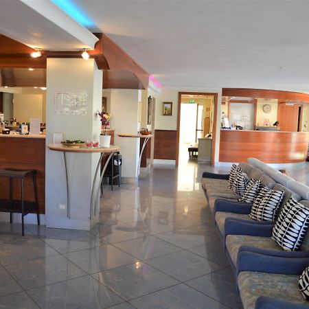 Hotel Orizzonti Rimini Buitenkant foto