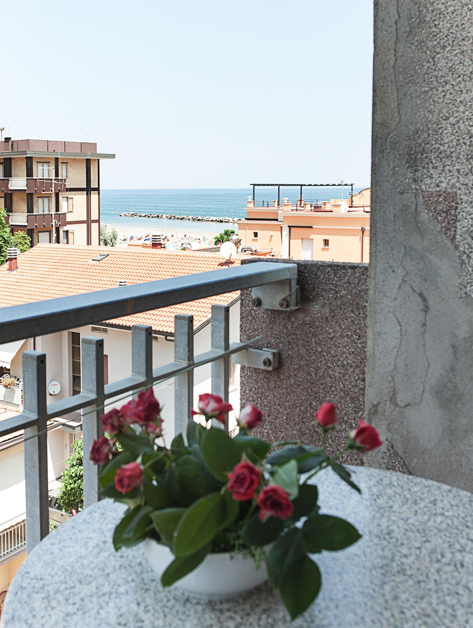 Hotel Orizzonti Rimini Buitenkant foto